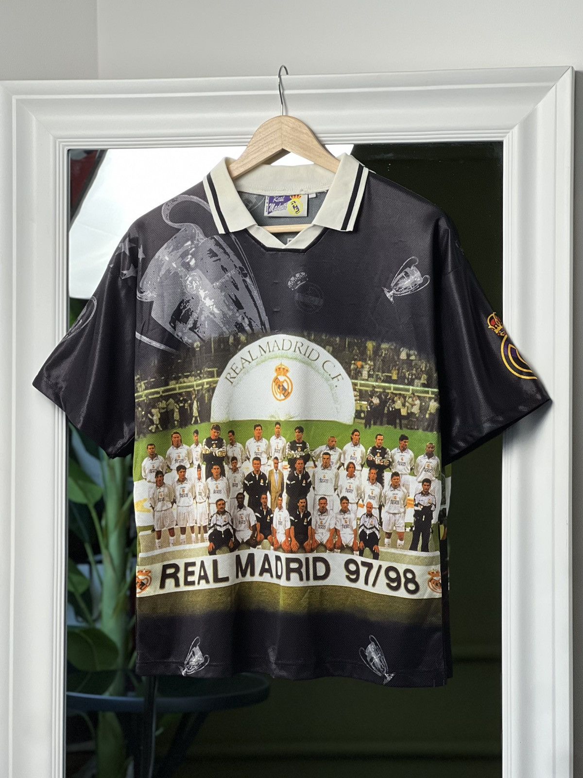 Vintage Real Madrid 97/98 Vintage Home Shirt #7–Spain Copa de Europa Size US S / EU 44-46 / 1 - 5 Thumbnail