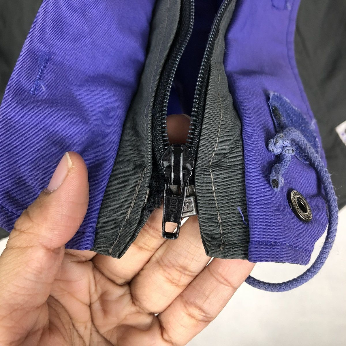 Adidas 🔥VINTAGE BOMBER JACKET ADIDAS ADVENTURE DOUBLE COLOUR Size US L / EU 52-54 / 3 - 13 Thumbnail