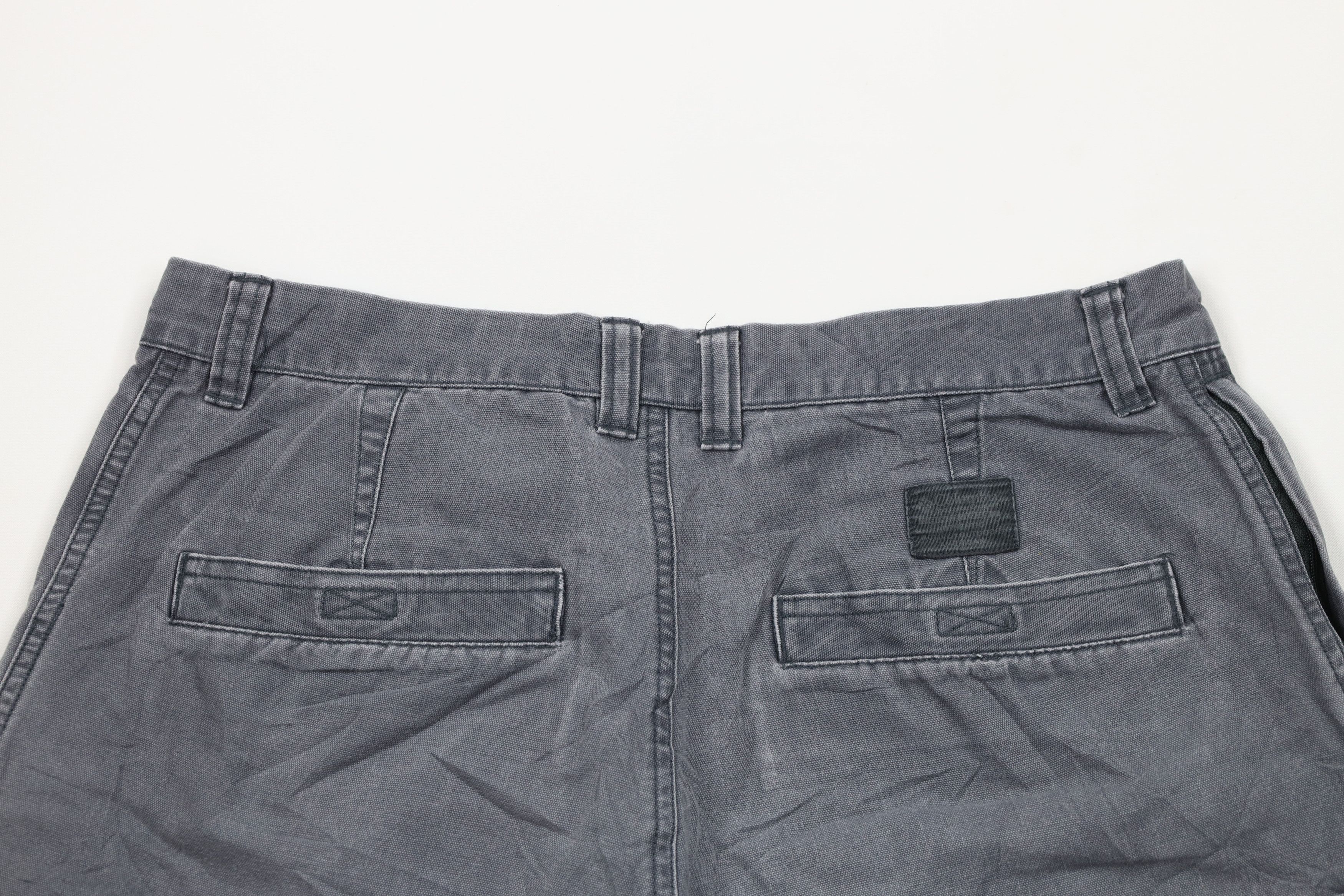 Columbia × Vintage Vintage 90s Columbia Spell Out Above Knee Canvas Shorts Gray Size US 32 / EU 48 - 9 Thumbnail