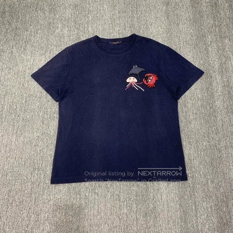 Louis Vuitton LV Blue Beaded Pattern Short Sleeve Tee. Size US L / EU 52-54 / 3 - 1 Thumbnail