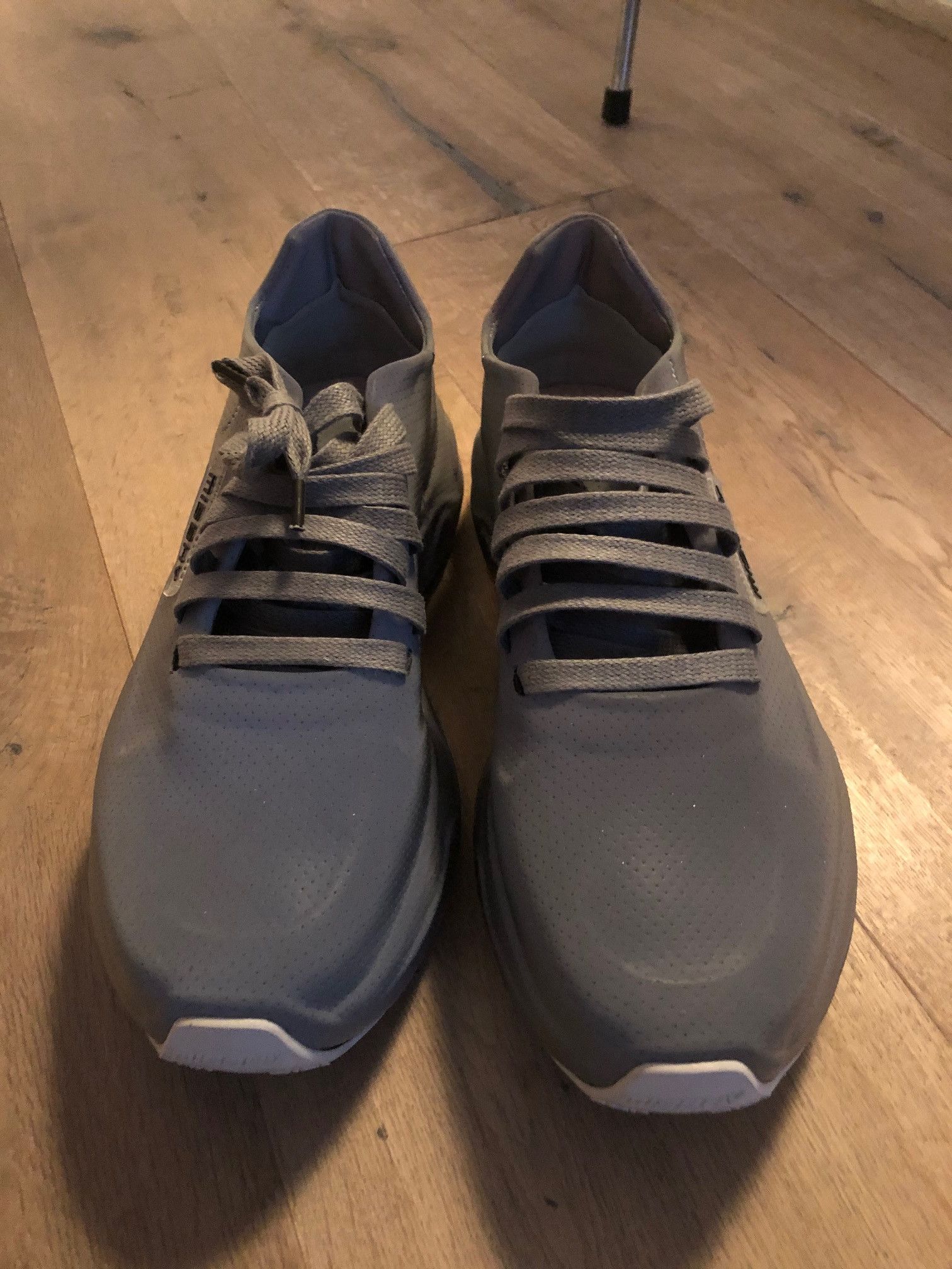 Misbhv MISBHV Moon trainer Grey Silver sneaker shoes 43 10 Size US 10 / EU 43 - 7 Thumbnail