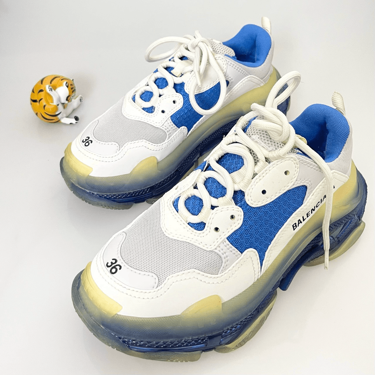 Balenciaga Balenciaga Triple S White Blue Size US 5 / IT 35 - 1 Thumbnail