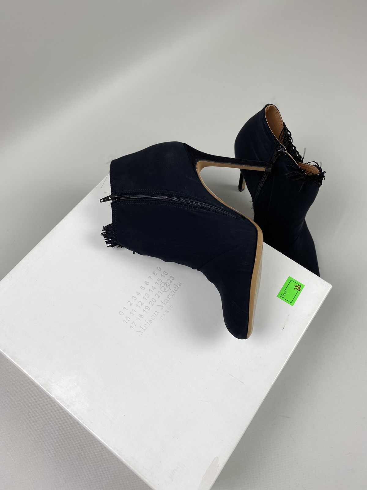 Maison Margiela New! Maison Margiela ladies heels shoes size 37 1/2 Size US 7.5 / IT 37.5 - 16 Thumbnail