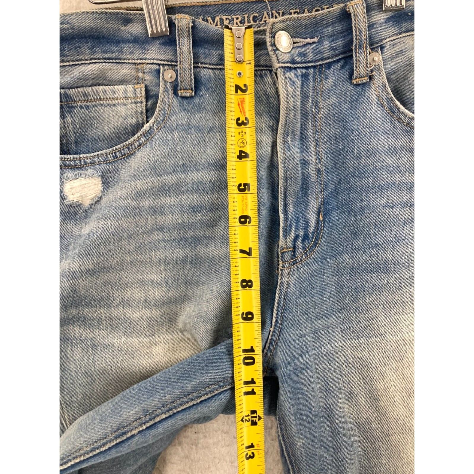American Eagle Outfitters American Eagle Outfitters Jeans Womens 6 Denim Distressed Jeans - Blue 6 Regular Distressed 5-Pocket Tapered Jeans Womens Size 28" / US 6 / IT 42 - 4 Thumbnail