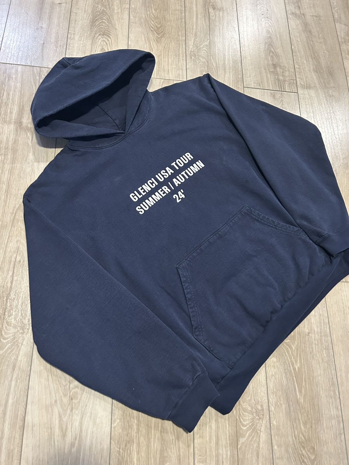 The GV Gallery The GV Gallery Glenci USA Tour Summer/Autumn '24 Hoodie Size US XL / EU 56 / 4 - 2 Thumbnail
