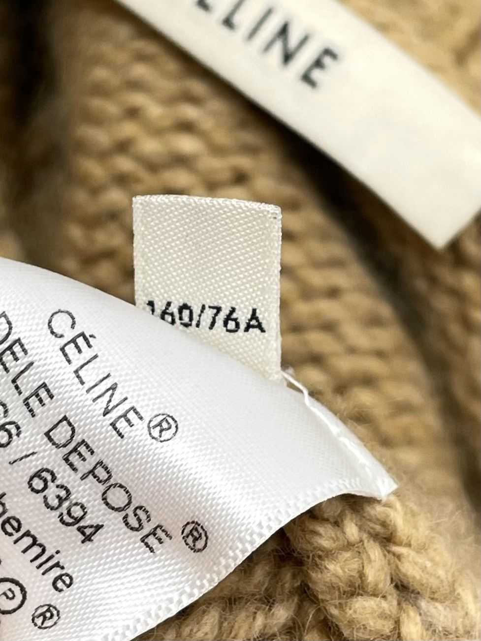 Celine Rare Vintage CELINE Cashmere Turtleneck Sweater – RelaxedFit Size S / US 4 / IT 40 - 13 Thumbnail