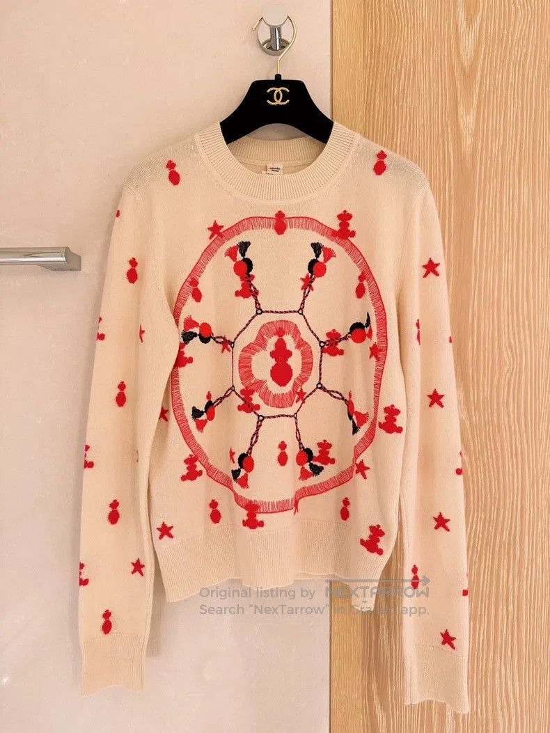Hermes Hermes White and Red Embroidery Cashmere Sweater 40 Size F Size XS / US 0-2 / IT 36-38 - 1 Thumbnail