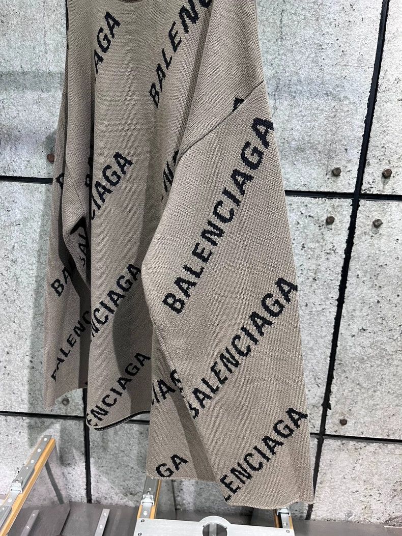 Balenciaga Balenciaga Letter sweater Size US S / EU 44-46 / 1 - 5 Thumbnail