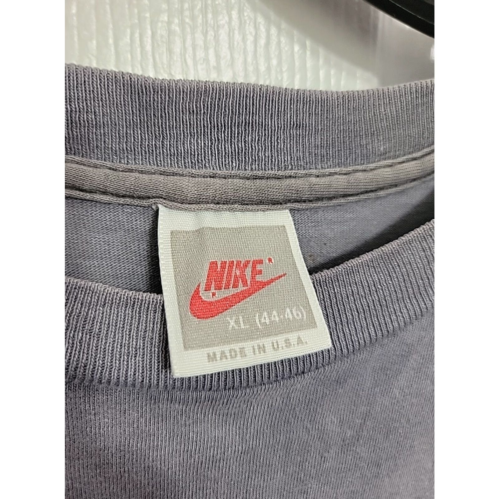Nike VINTAGE Nike Volleyball T Shirt Set Bump Spike Grey Size XL 44-46 Mens Shirt Short Sleeve Crew Neck 90s Sports Gray Size US XL / EU 56 / 4 - 3 Thumbnail