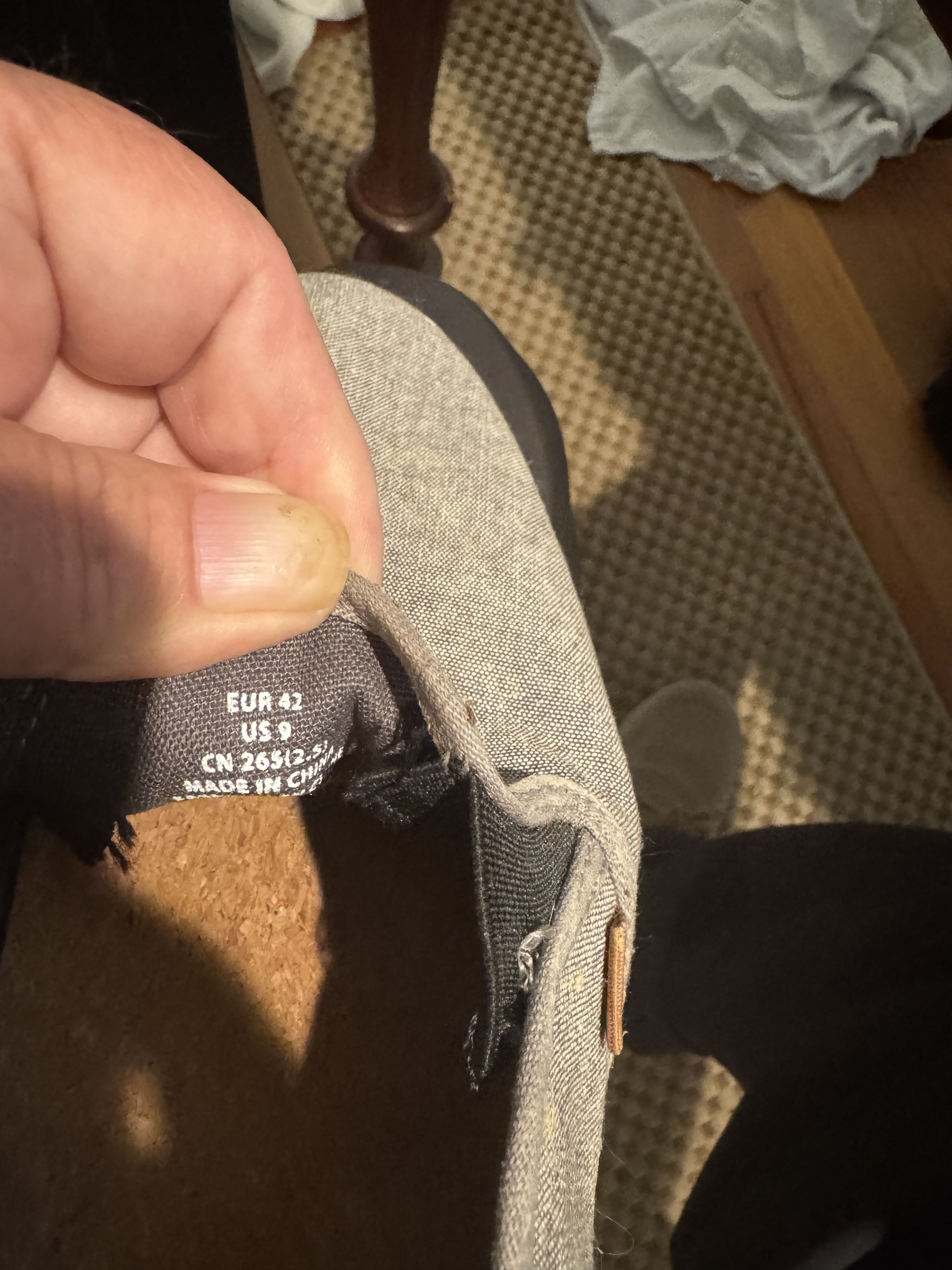 H&M H&M canvas slip on shoes Size US 9.5 / EU 42-43 - 2 Thumbnail