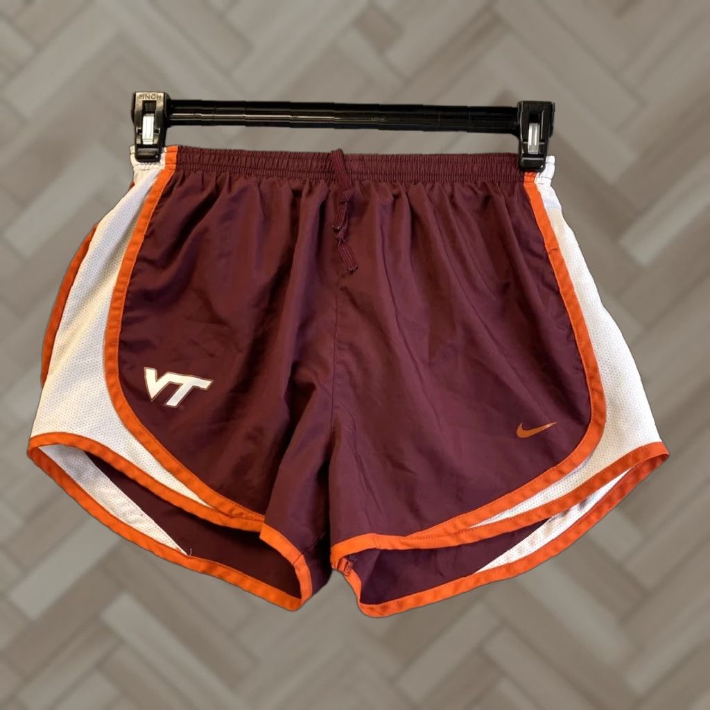 Nike Nike Women Red Athletic Shorts S /34-64 Size 28" / US 6 / IT 42 - 1 Thumbnail
