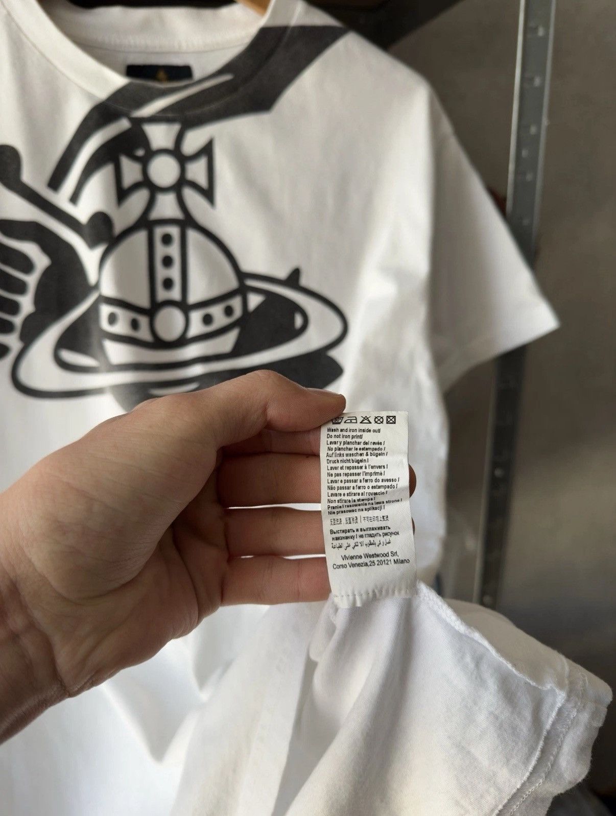 Vivienne Westwood Vivienne Westwood Vintage Big Logo Y2K White T-shirt Men Size US M / EU 48-50 / 2 - 10 Thumbnail