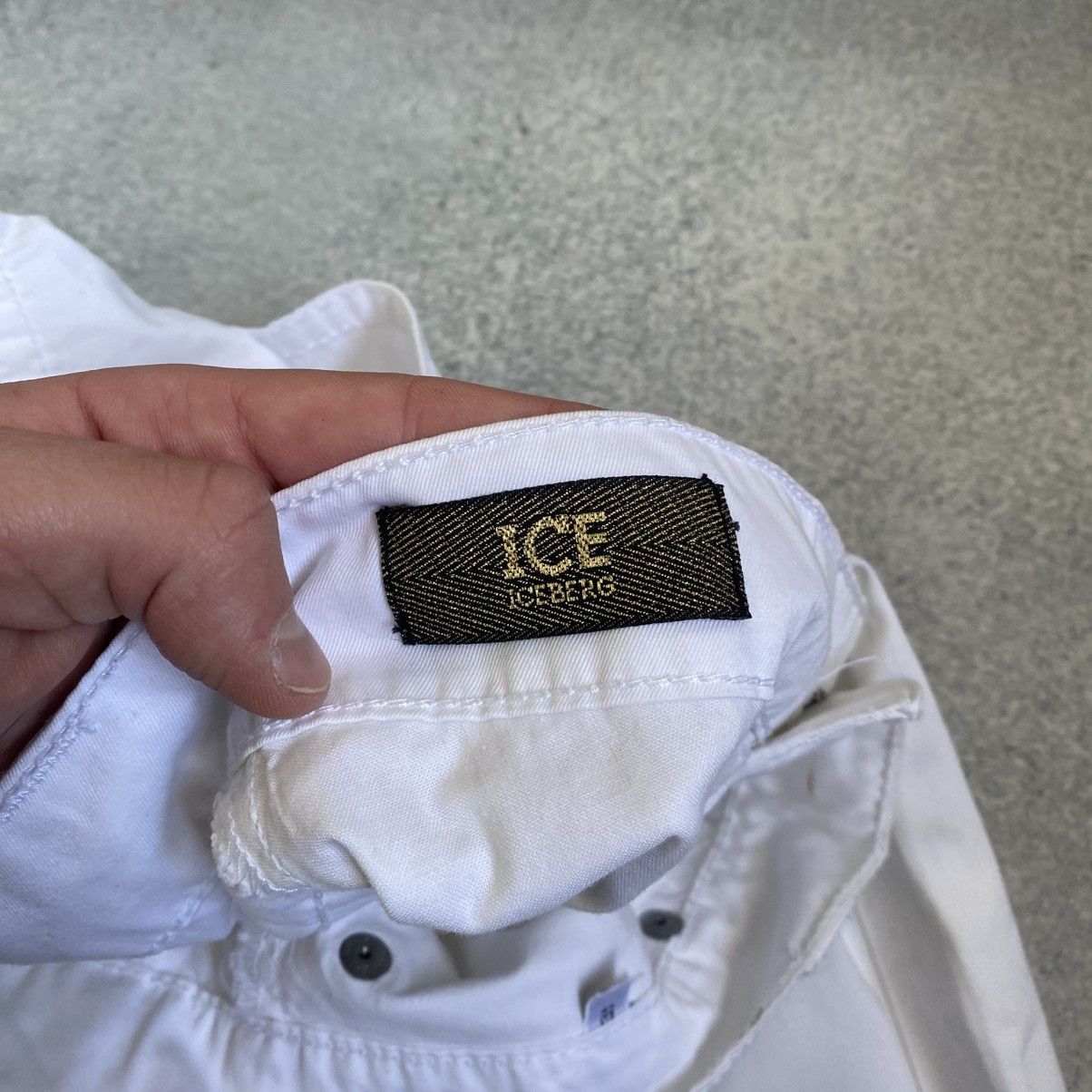 Iceberg Vintage 90's Iceberg Ice White Jeans Big Logo Pants Y2K Size US 31 - 12 Thumbnail
