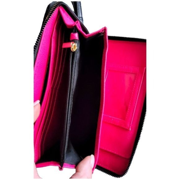Betsey Johnson Brand New Betsey Johnson Black Leather Wristlet Wallet W/ Em Size ONE SIZE - 9 Thumbnail