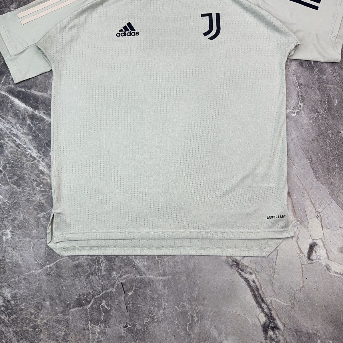 Adidas Adidas Juventus Jersey Training 2020-2021 Soccer Football Size US M / EU 48-50 / 2 - 7 Thumbnail