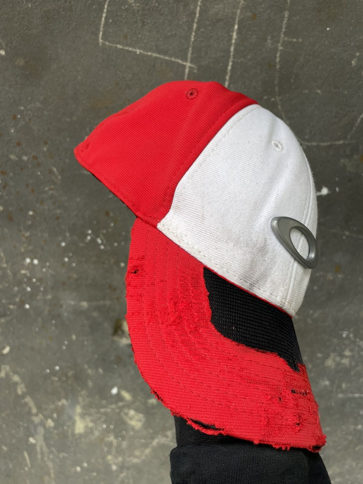 Japanese Brand × Oakley × Vintage Vintage Oakley 90’s Hat Cap Logo Y2K Distressed RARE Size ONE SIZE - 3 Thumbnail