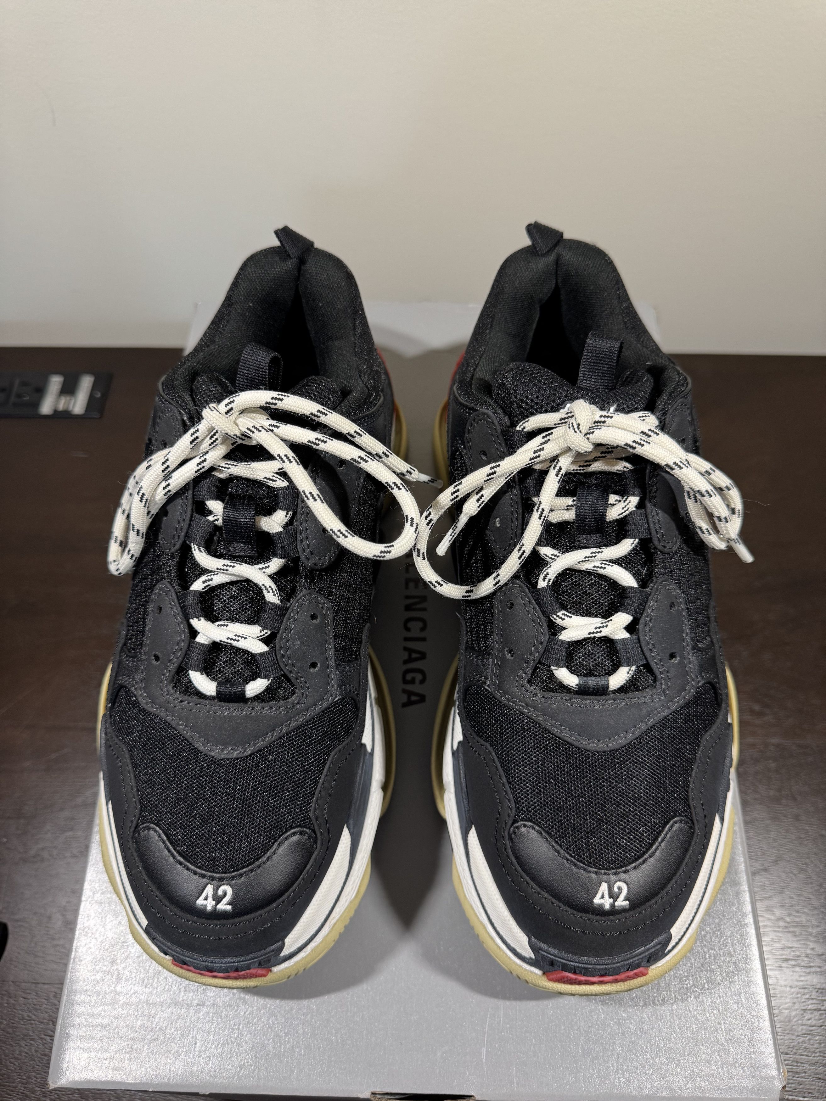 Balenciaga Balenciaga Triple S Black / Red / White EU 42 / US 9 Size US 9 / EU 42 - 7 Thumbnail