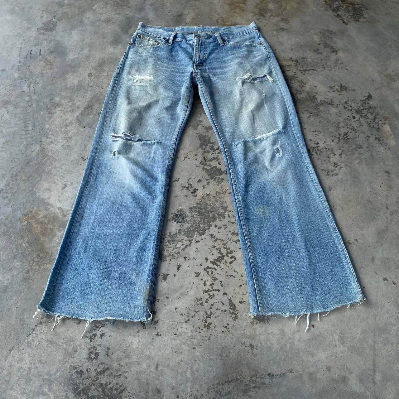 Levi's Vintage Clothing VINTAGE LEVIS 537 FLARED DISTRESSED ANKLE CUT LIGHTWASH Size US 31 - 2 Thumbnail