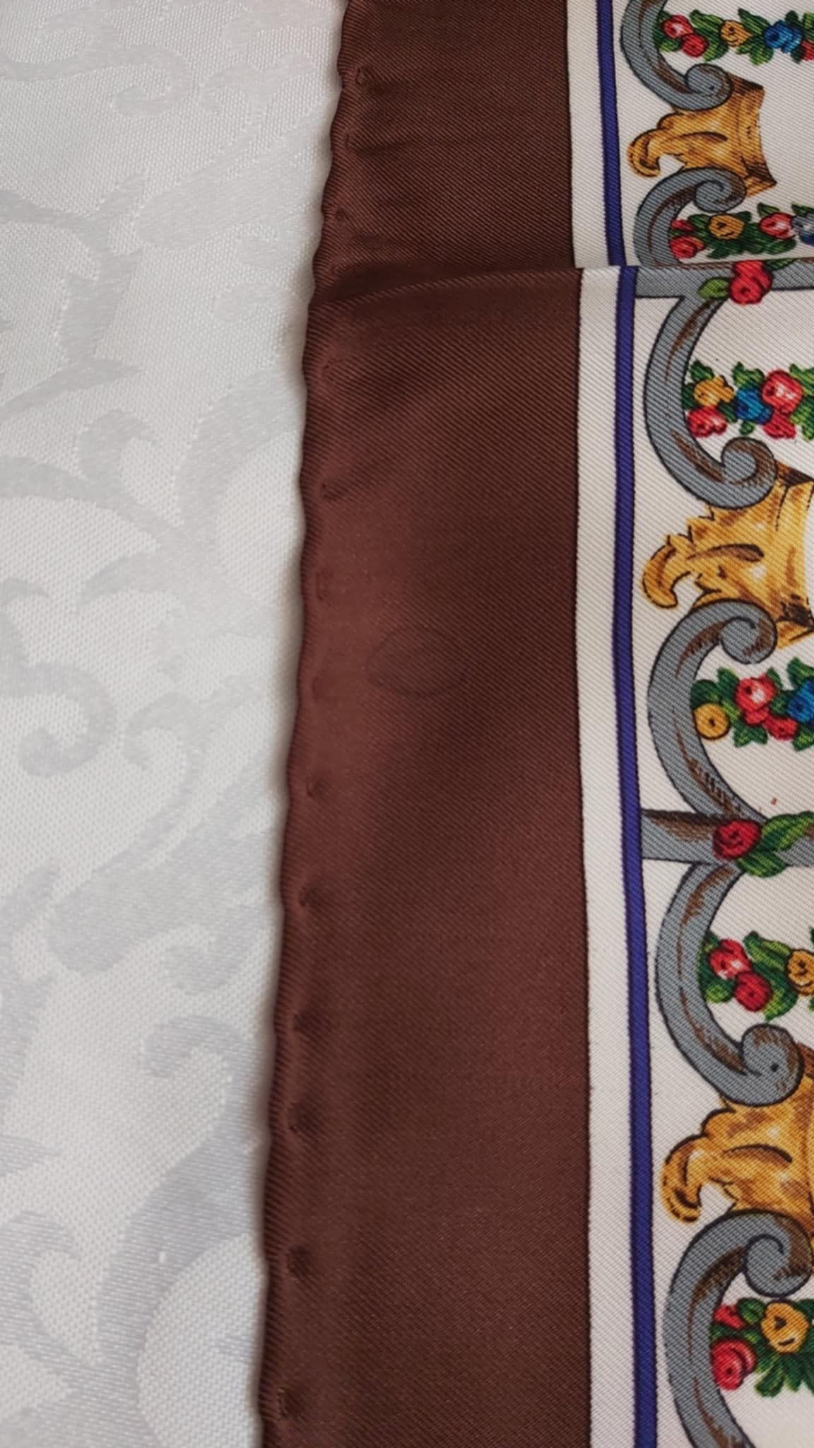 Karl Lagerfeld × Vintage Karl Lagerfeld silk scarf Italy Size ONE SIZE - 17 Thumbnail