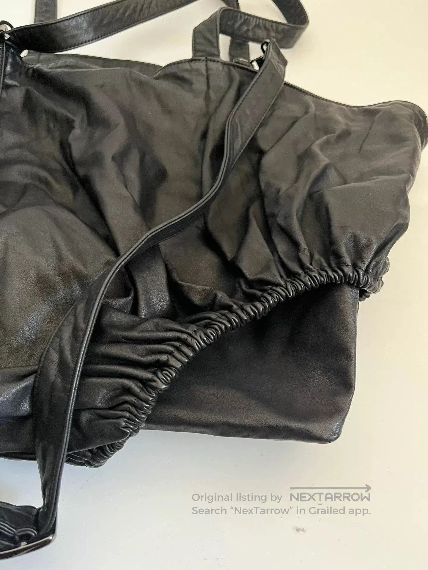 Yohji Yamamoto Yohji Yamamoto Discord Irregular Tote. Size ONE SIZE - 5 Thumbnail