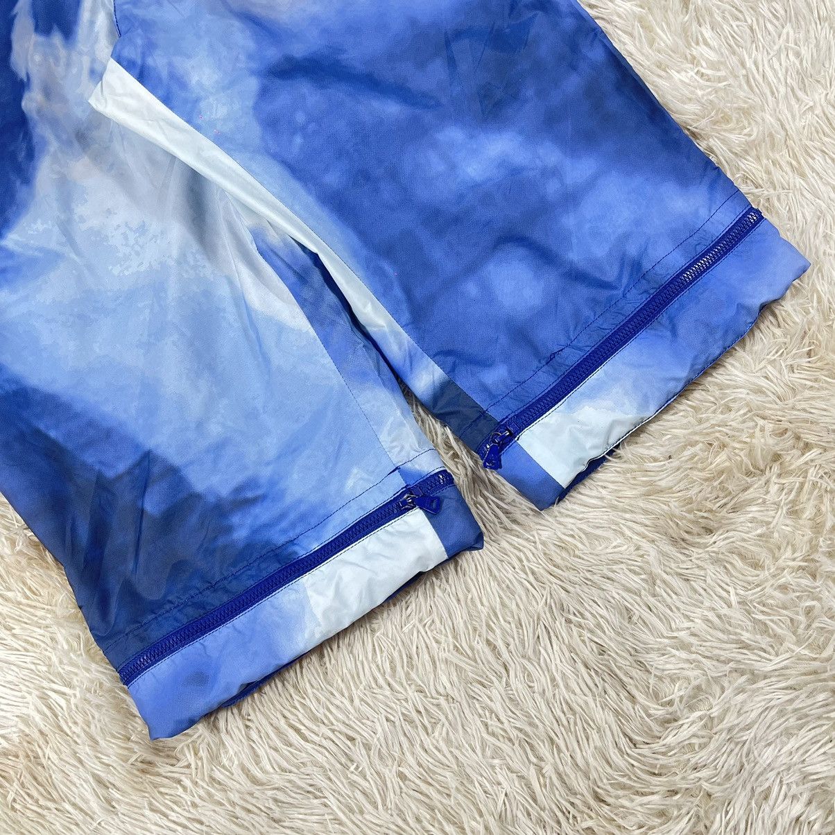 Prada Prada S/S 2000- Blue Tie Dye Tech Nylon Pants 2 in 1 Shorts Size US 36 / EU 52 - 4 Thumbnail
