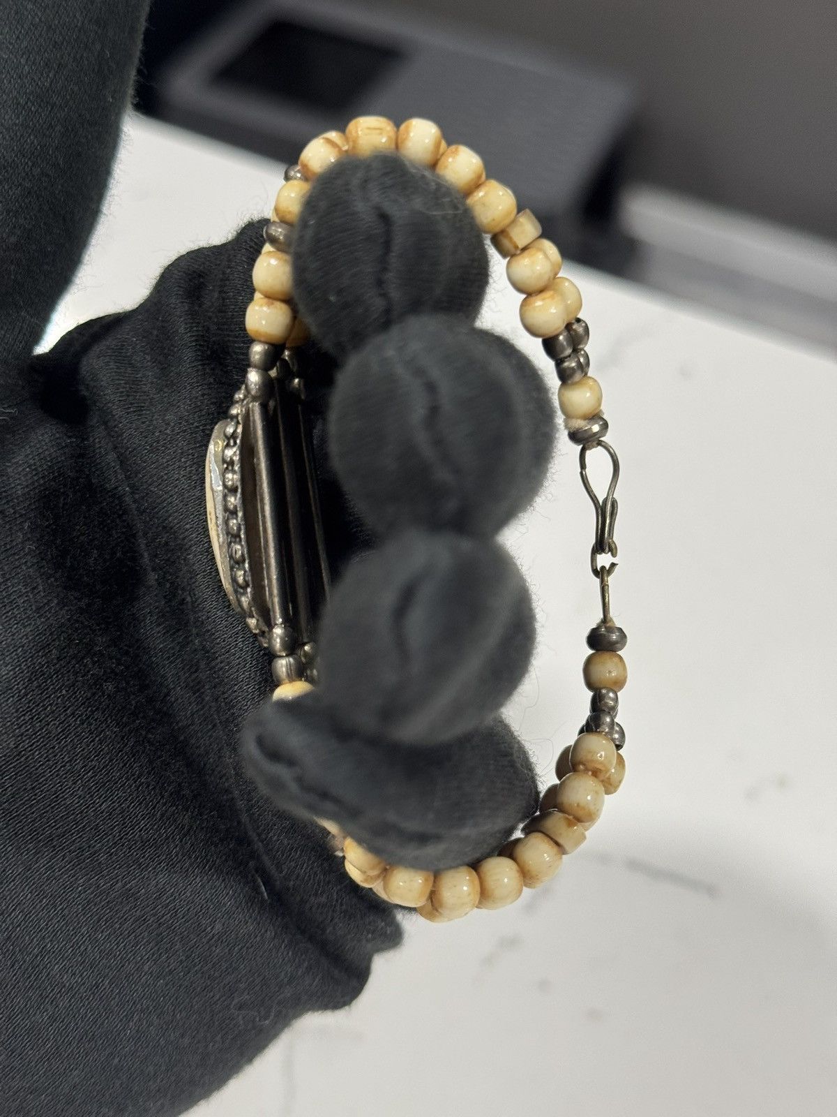 Jewelry Vintage bone beads and silver tone metal bracelet Size ONE SIZE - 6 Thumbnail