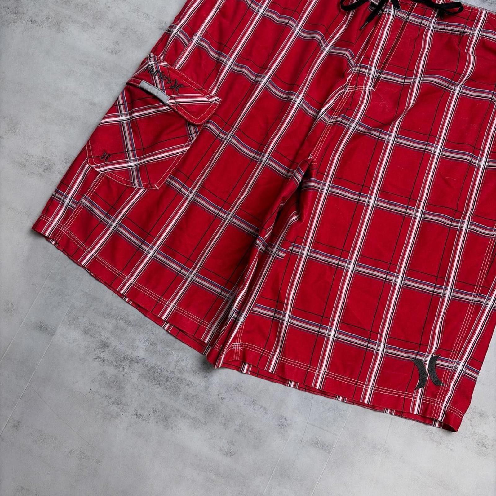 Hurley Y2K Red Hurley Surf Grunge Baggy Plaid Board Shorts Size US 38 / EU 54 - 3 Thumbnail