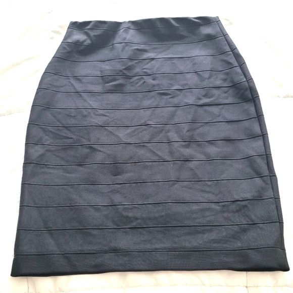 Joseph Ribkoff Essentials Bodycon Pencil Skirt Size 28" / US 6 / IT 42 - 15 Thumbnail