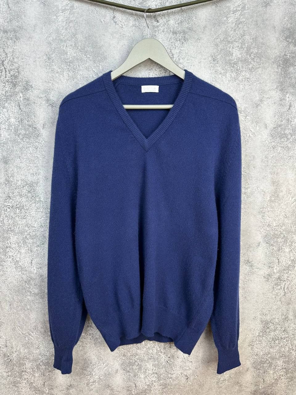 Barrie Barrie 100% Pure Cashmere Sweater Scotland V-Neck VTG Jumper Size US XL / EU 56 / 4 - 1 Thumbnail