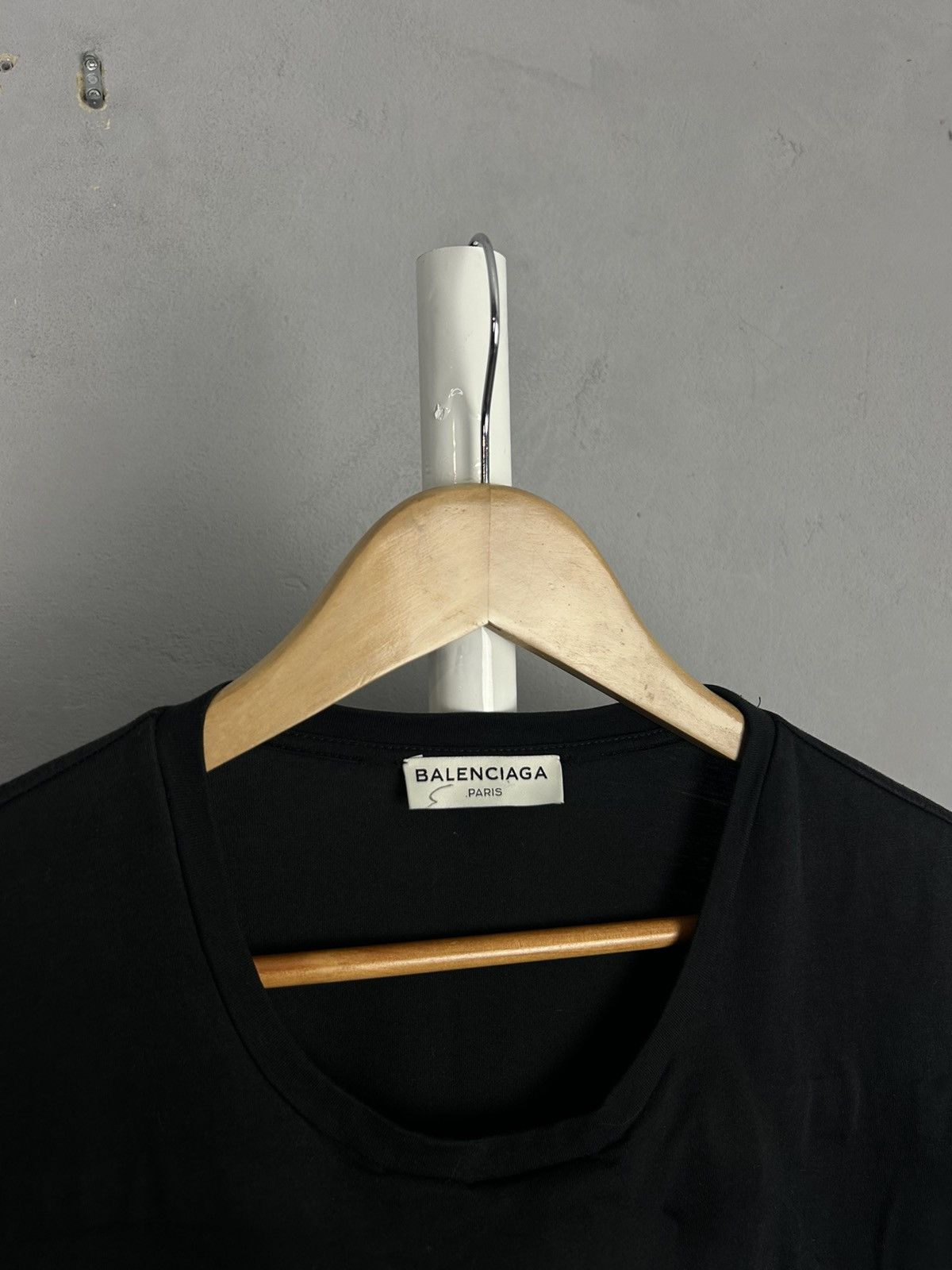 Balenciaga Balenciaga SS2014 Architecture Embossed Black T-Shirt Size L Size US L / EU 52-54 / 3 - 6 Thumbnail