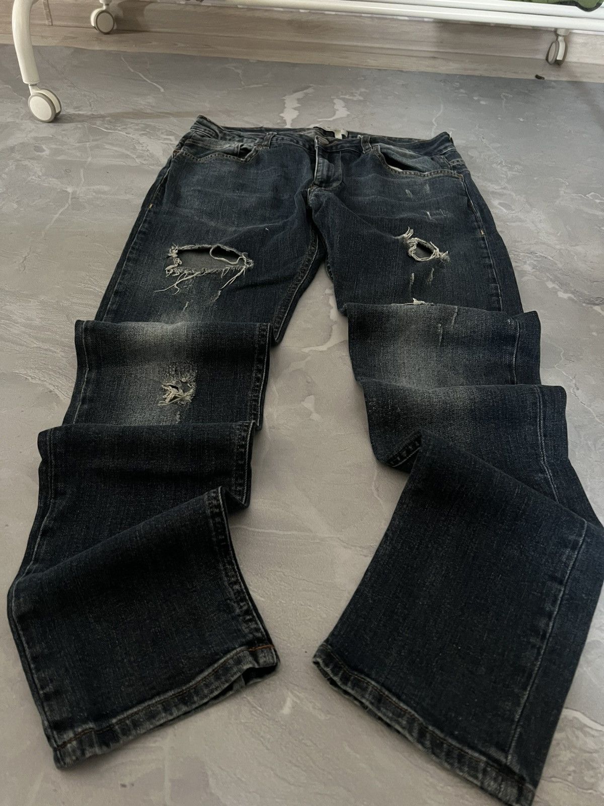 Japanese Brand Faded Slim Fit Black Jeans/ Everyday Minimal Look Glamour Size US 33 - 1 Thumbnail