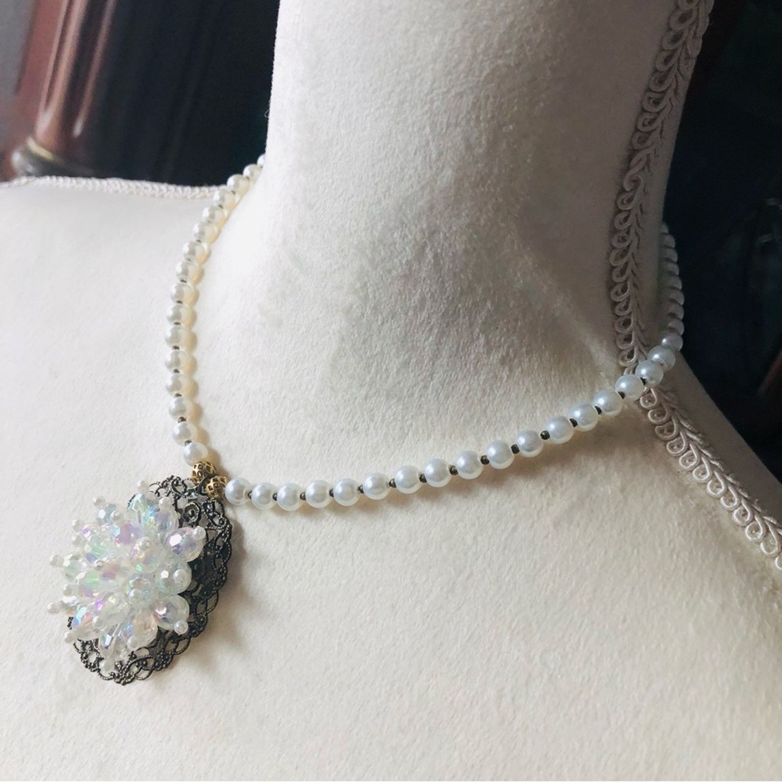 Handmade Handcrafted repurpose filigree pearl cluster Pearl necklace Size ONE SIZE - 4 Thumbnail