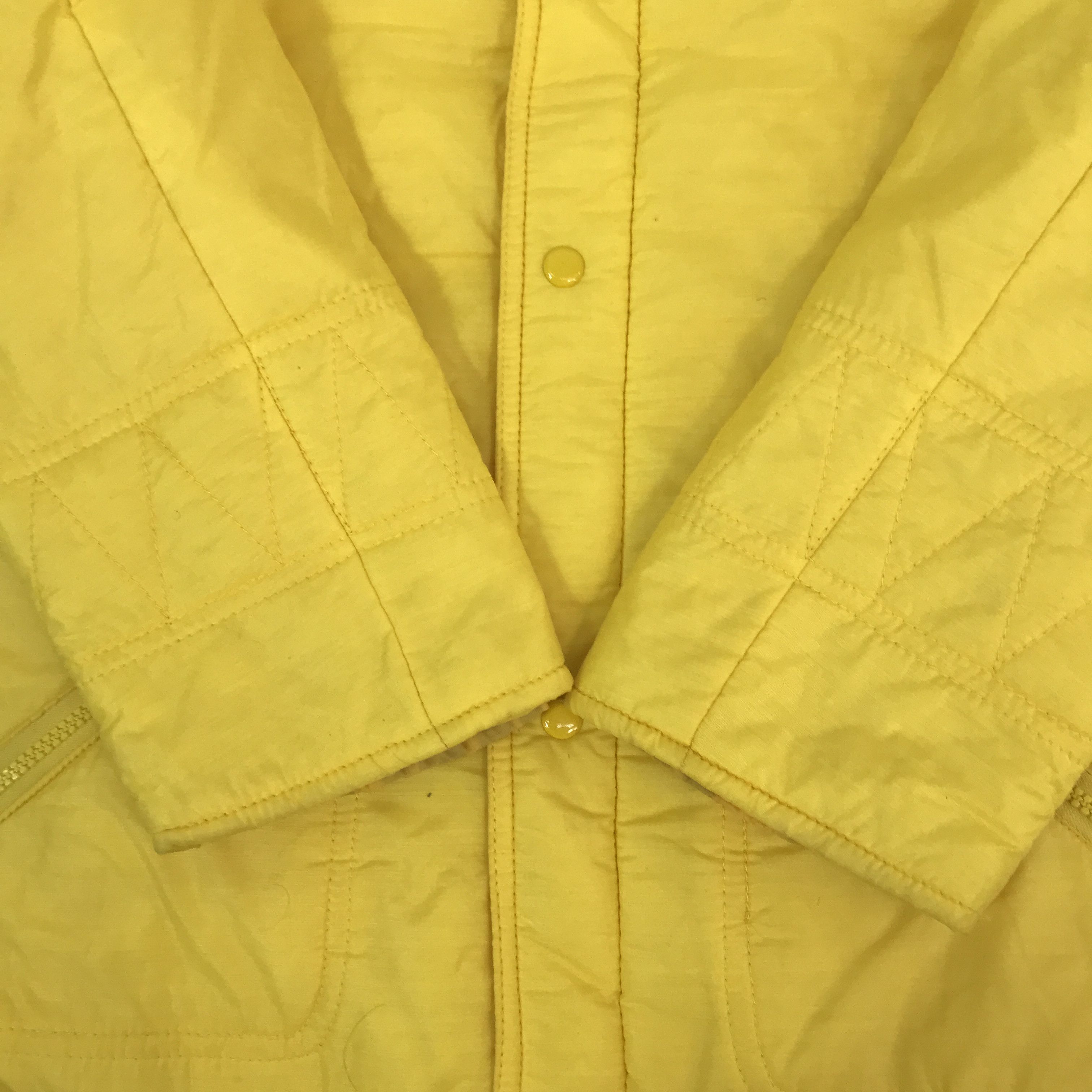 Moncler Vintage Moncler Ski wear yellow quilted Jacket Size US M / EU 48-50 / 2 - 7 Thumbnail