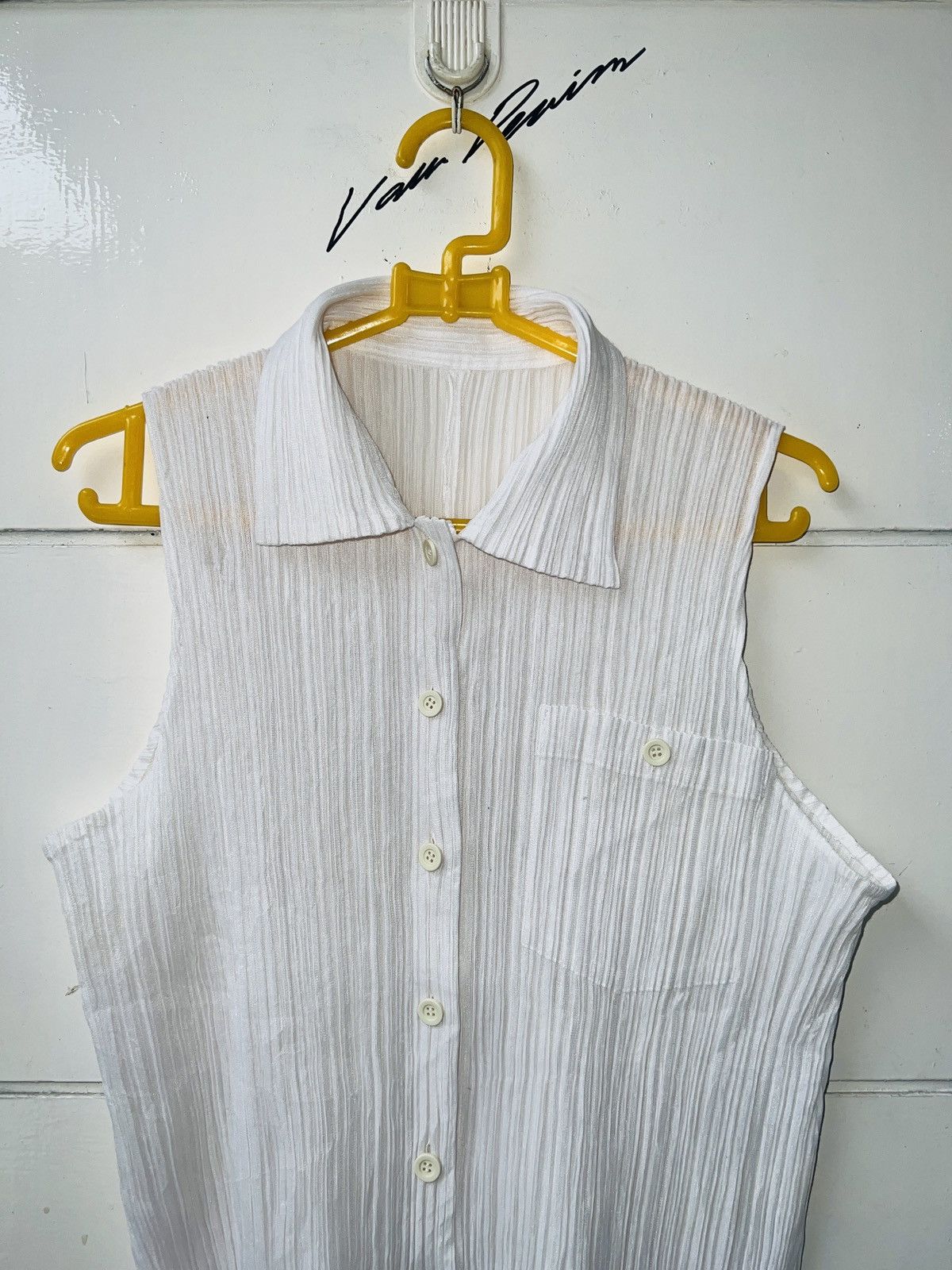 Pleats Please Issey Miyake ISSEY MIYAKE PLEATS PLEASE White Shirt Size US S / EU 44-46 / 1 - 7 Thumbnail