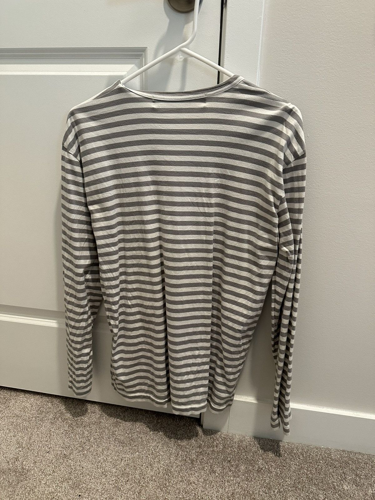 Comme des Garcons PLAY Comme des Garçons (CDG) PLAY Embroidered Logo Long Sleeve Size US XL / EU 56 / 4 - 2 Thumbnail
