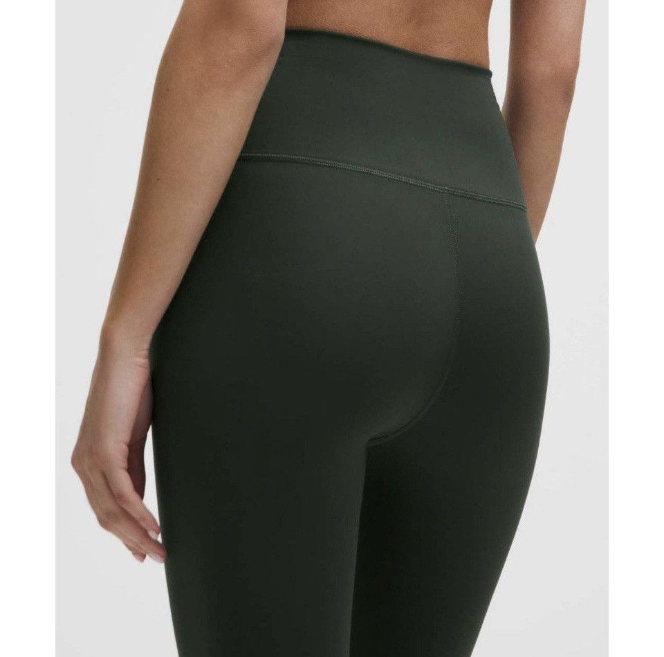 Lululemon Lululemon Wunder Train Tight 28"Rainforest Green 6 NWT Size 28" / US 6 / IT 42 - 3 Thumbnail