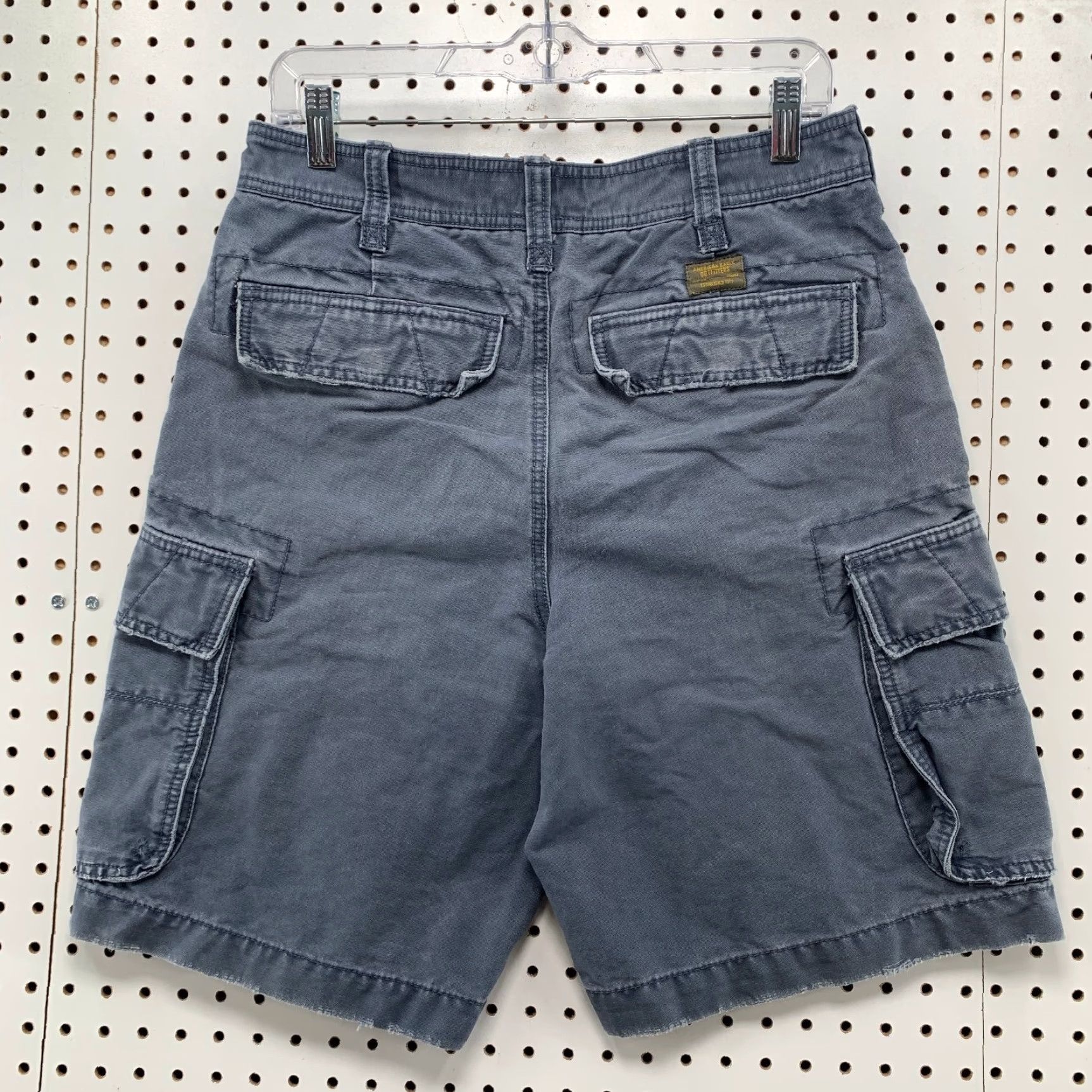 American Eagle Outfitters VINTAGE American Eagle Cargo Shorts Men 30 Blue Outfitters 31x9.5 Cargo Pocket Pockets Casual Summer 90s Mens Size US 30 / EU 46 - 2 Thumbnail