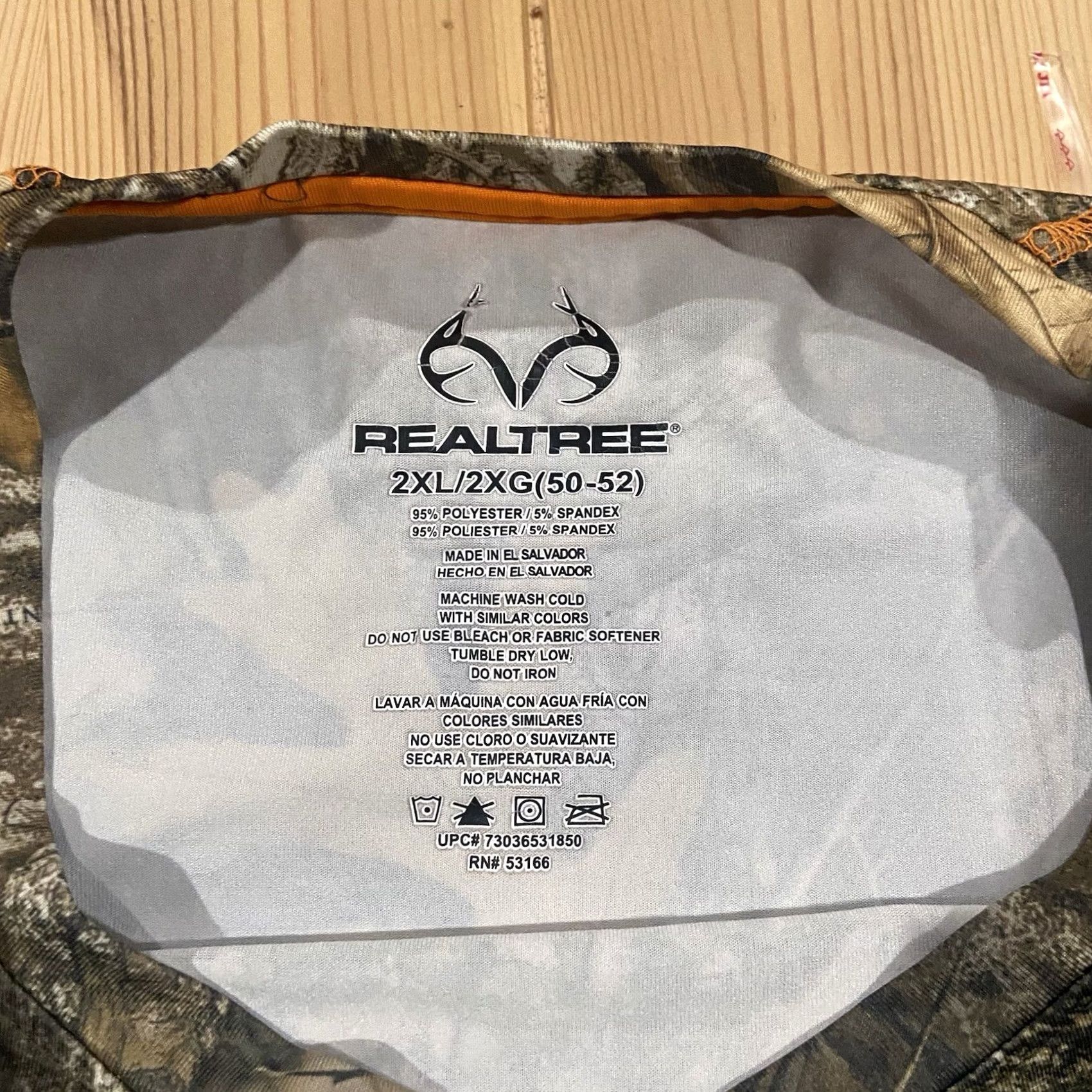 Realtree VINTAGE RealTree Edge Performance Polyester Camouflage Long Sleeve Shirt 2XL Realtree Men Shirt Camouflage All Seasons Garden Tree RT4 Design VINTAGE Size US XXL / EU 58 / 5 - 6 Thumbnail