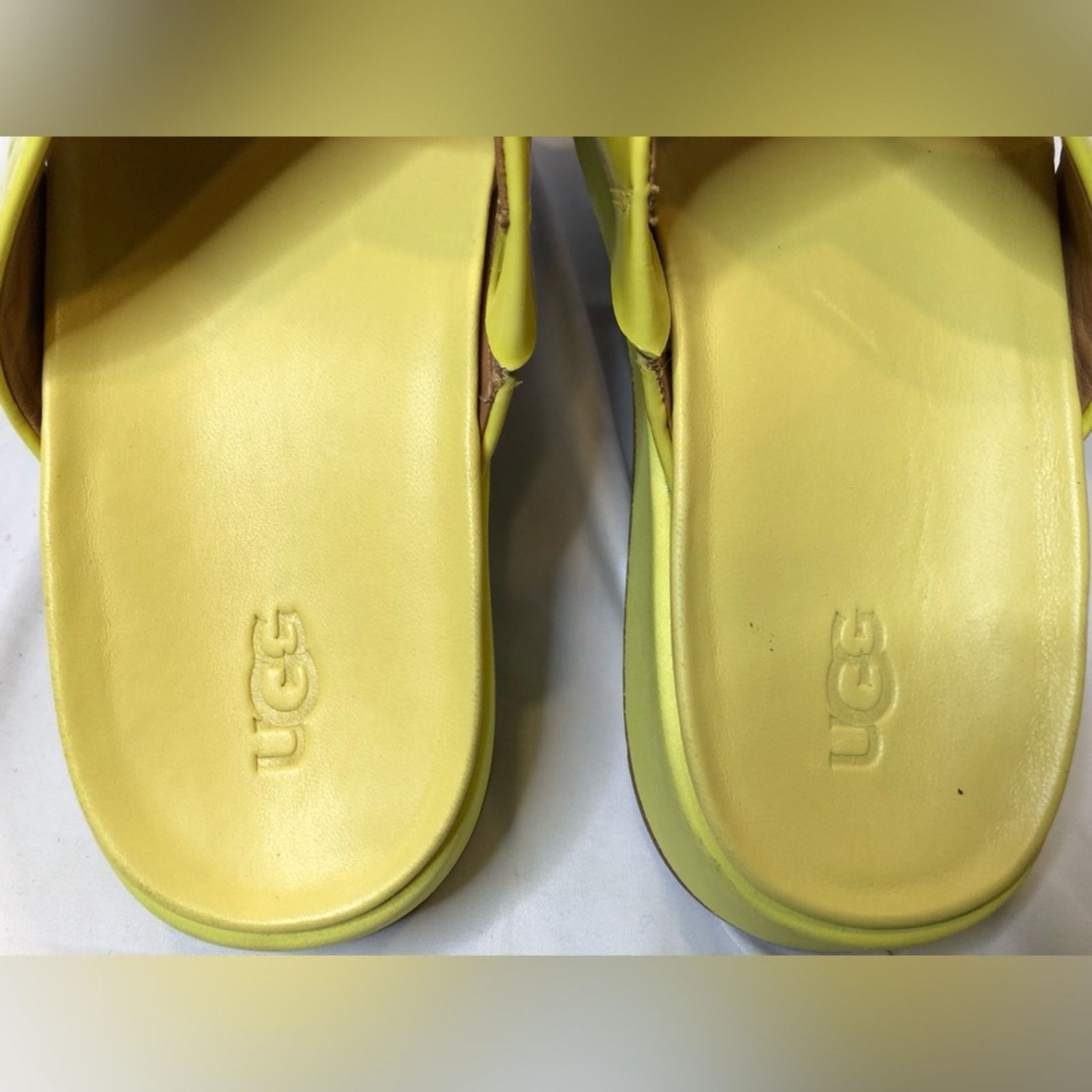 Ugg UGG Emily Patented Leather Yellow Platform Sandal— Size 6 Size US 6 / IT 36 - 2 Thumbnail