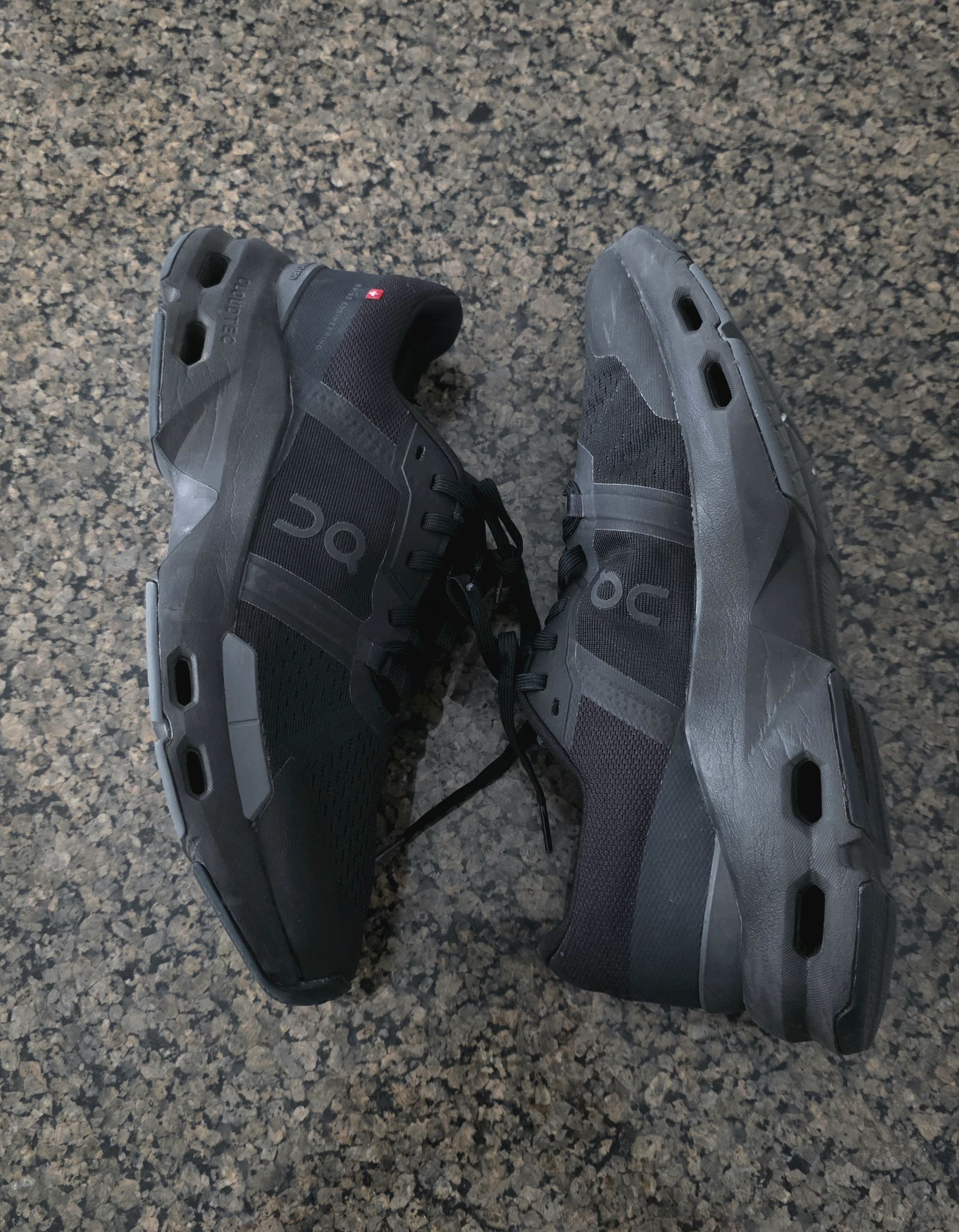 On On Cloud pulse Black Eclipse 3MD30060106 Speedboard Men 8.5 Size US 8.5 / EU 41-42 - 4 Thumbnail