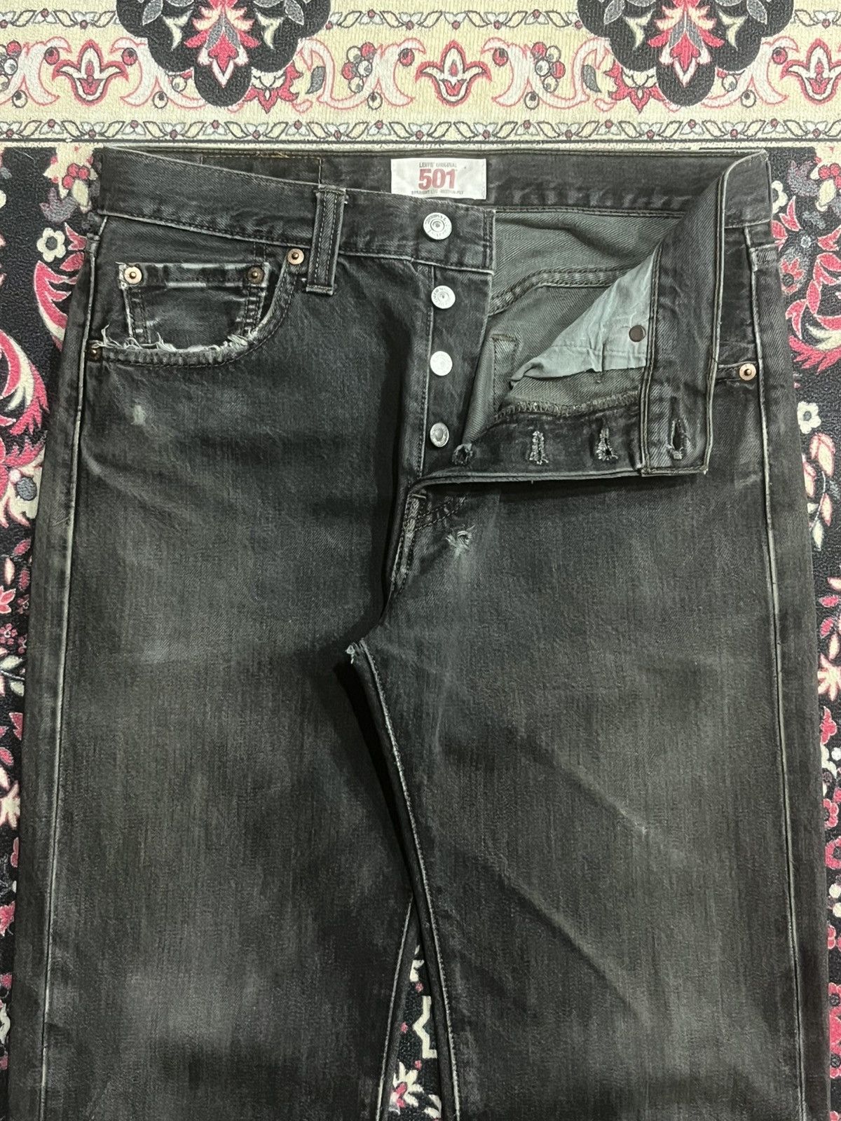 Levi's Vintage Y2K Levi’s 501 Black Faded Washed Frayed Leg Jeans Size US 29 - 5 Thumbnail