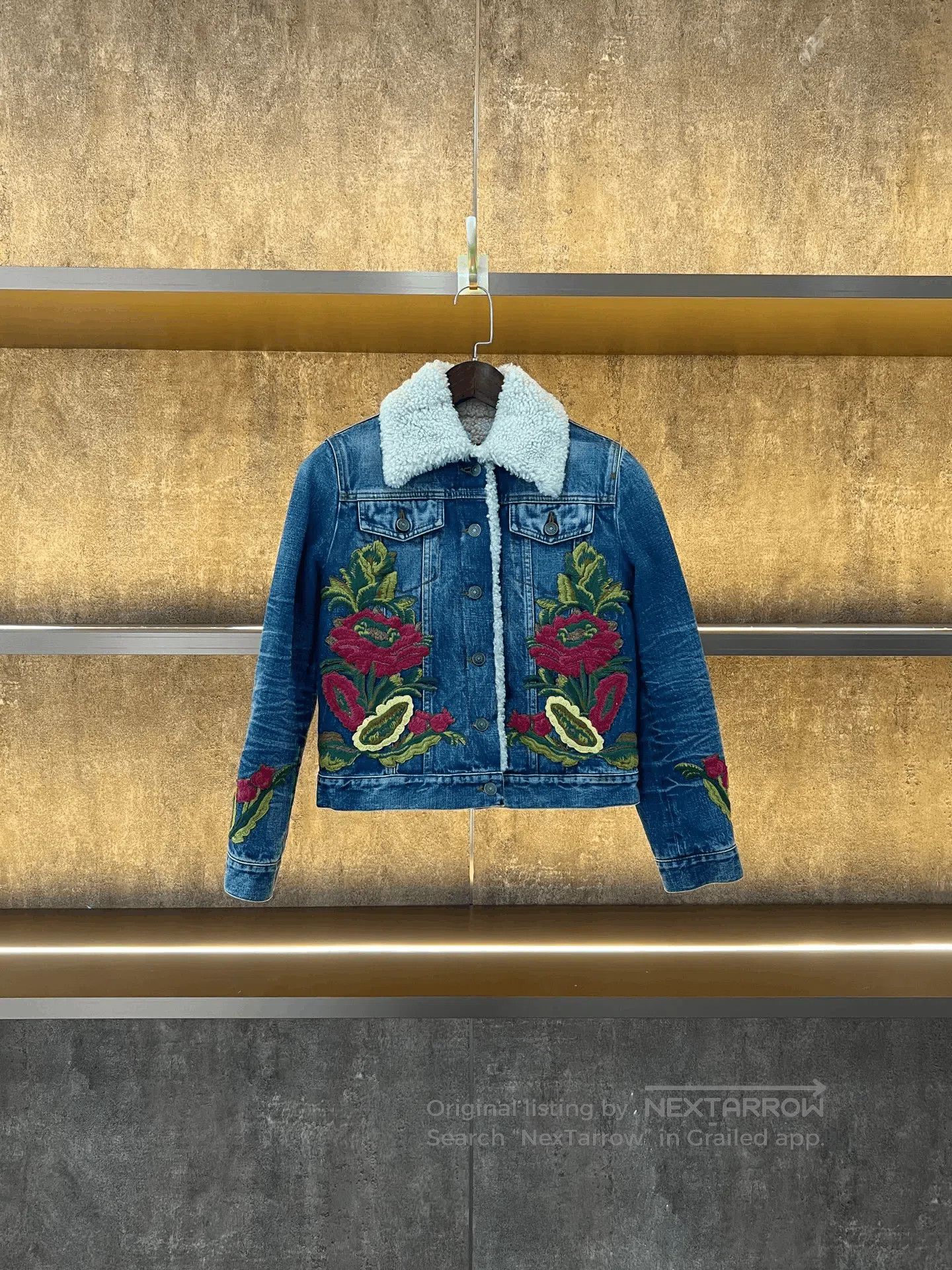 Gucci Gucci Lamb Fur Jacket. Size S / US 4 / IT 40 - 1 Thumbnail