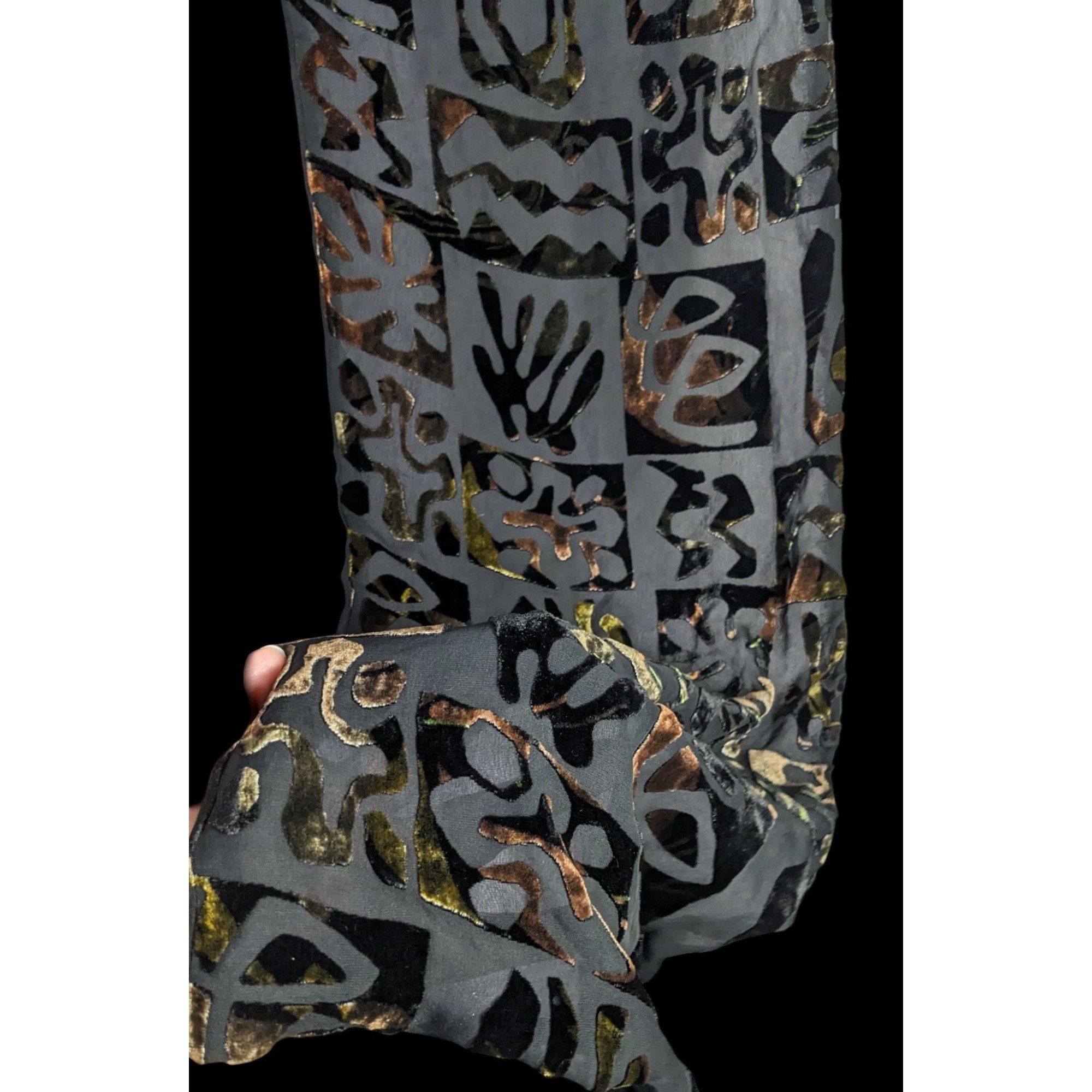 Other Vintage Burnt Velvet Floral Scarf Hawaiian-Inspired Black & Size ONE SIZE - 3 Thumbnail
