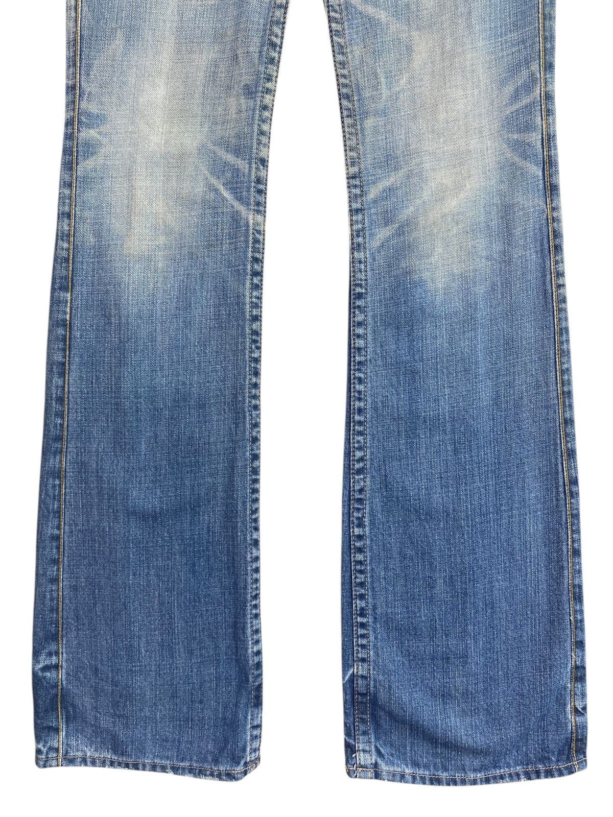 Japanese Brand Japanese Brand Grunde Faded Wash Style Flare Jeans Size US 27 - 9 Thumbnail
