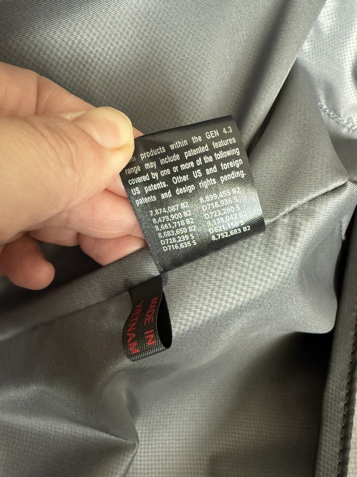 Tumi NWT Tumi Extended Trip Expandable 4 wheel suitcase $1350 Size 32 - 17 Thumbnail