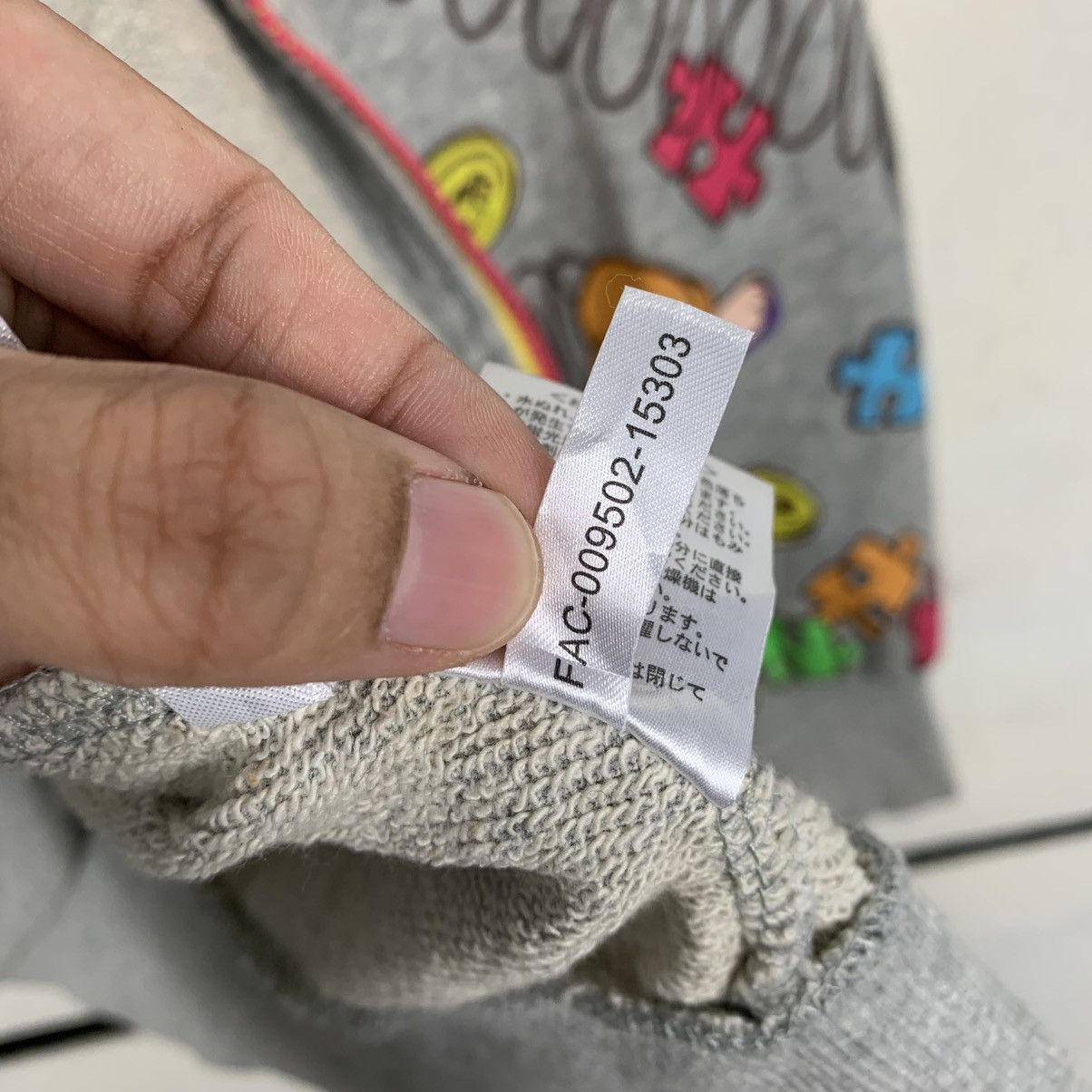 Disney Tokyo Disney Resort Toy Store Big Print Hoodie Size US S / EU 44-46 / 1 - 21 Thumbnail