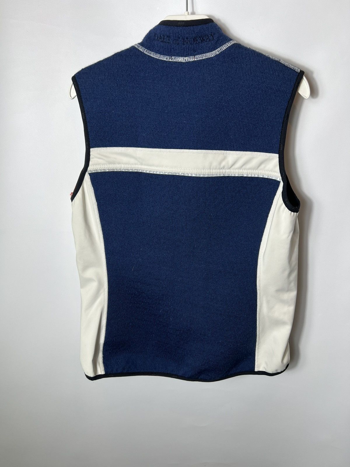 Dale Of Norway Vintage outdoor Dale Of Norway Roaldshorn Windstopper Vest Size L / US 10 / IT 46 - 13 Thumbnail
