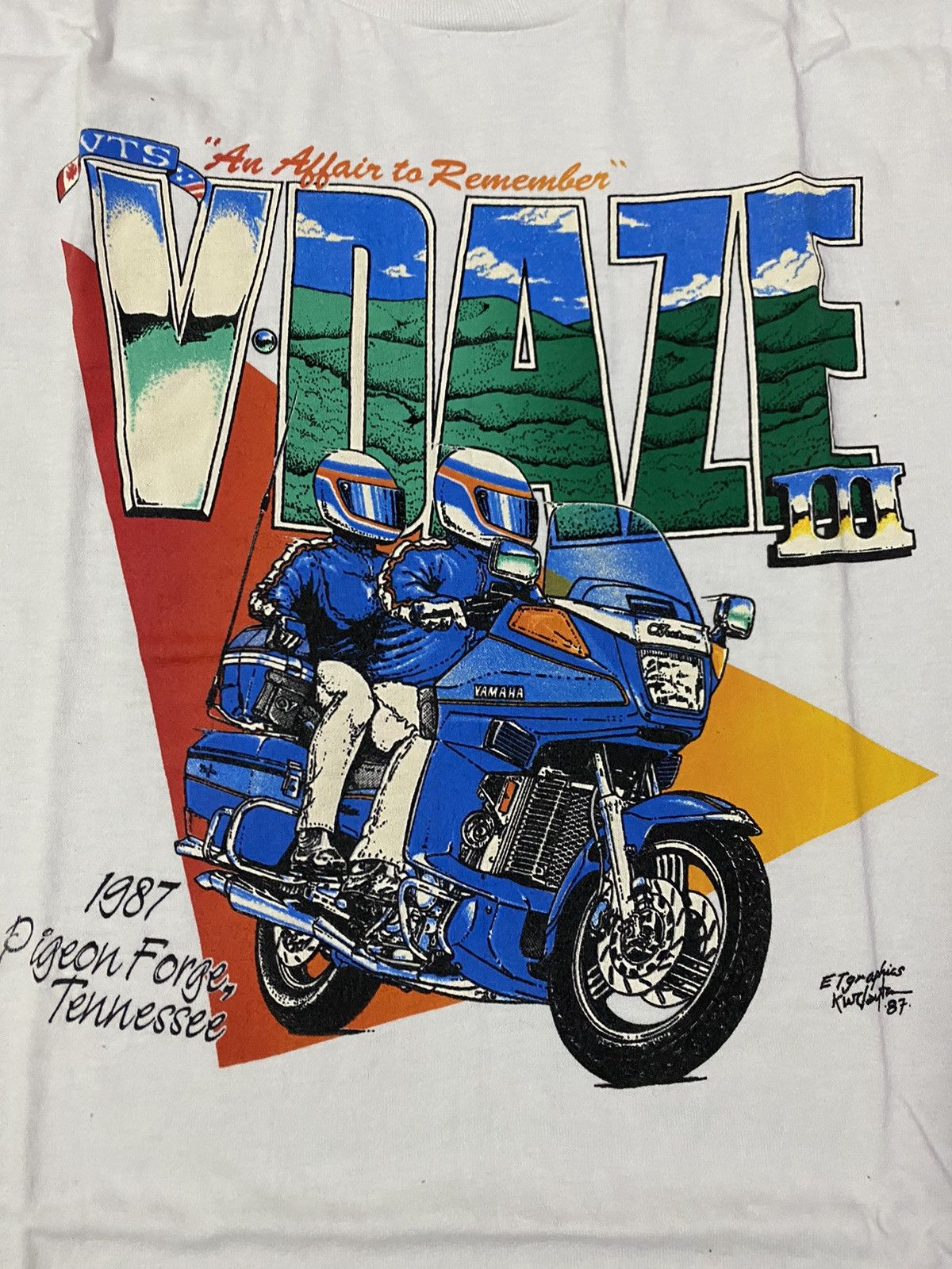 Sports Specialties Vintage 1987 An Alligain to Remember VDAZE ( Yamaha ) Size US L / EU 52-54 / 3 - 5 Thumbnail