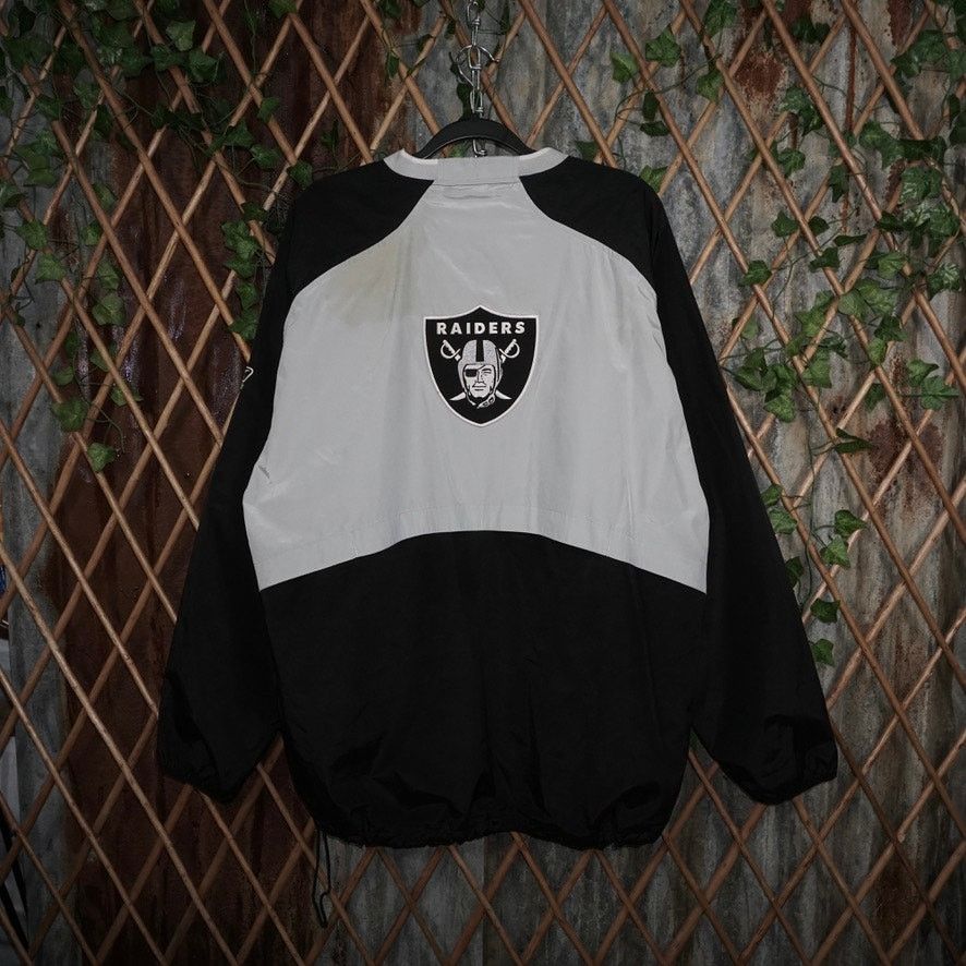 Reebok XL - Vintage Oakland Raiders NFL embroidered Reebok pullover Size US XL / EU 56 / 4 - 1 Thumbnail