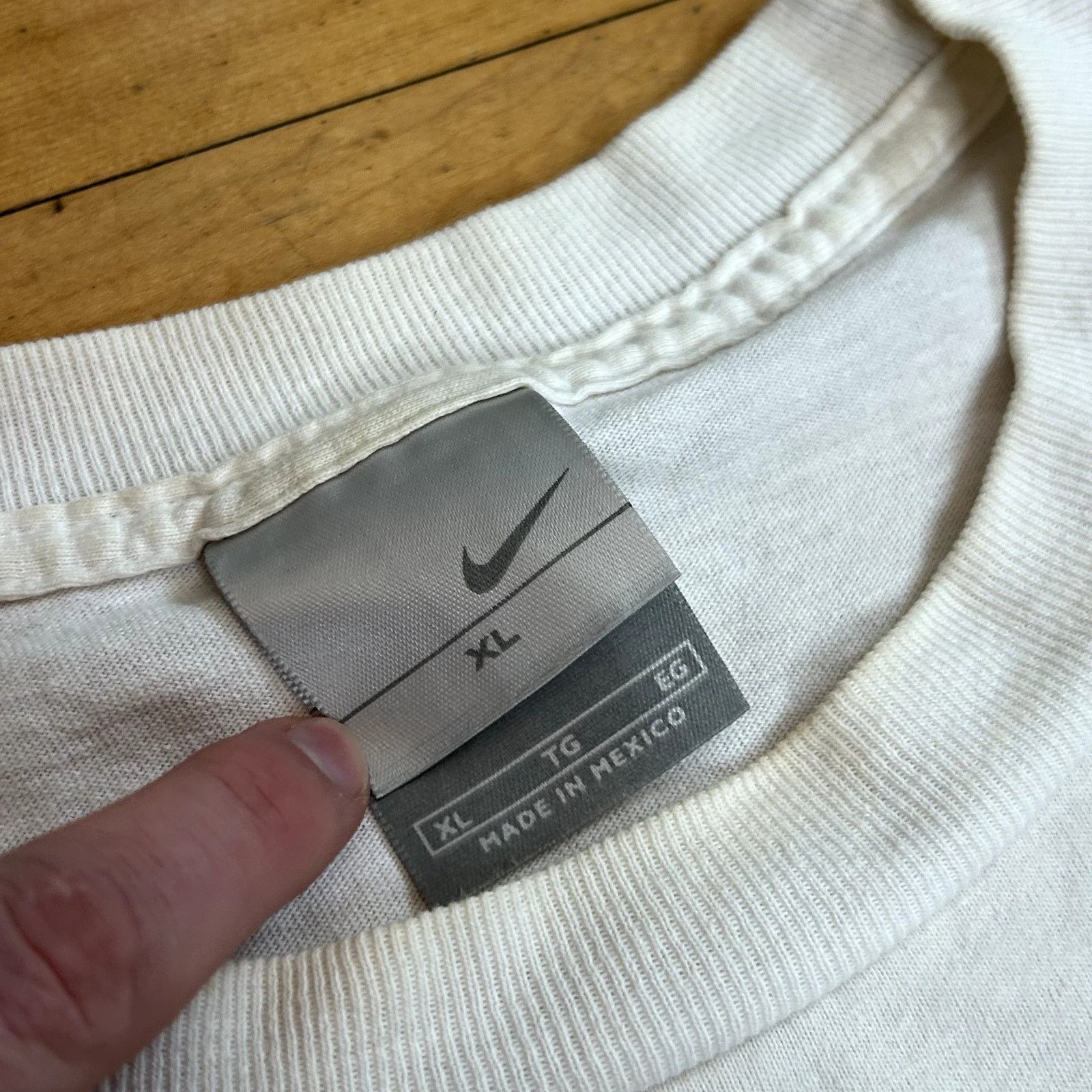 Nike Y2K Nike Air Max T-Shirt XL Size US XL / EU 56 / 4 - 3 Thumbnail
